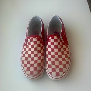 Red checkered converse